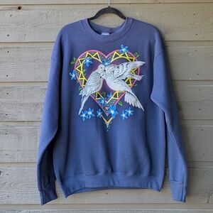 VTG 90s Fruit of the Loom White Doves Heart Flowers Crew Neck Sweatshirt Large